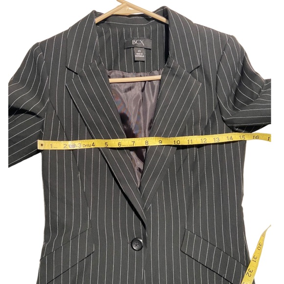 BCX l Pin Striped Fitted Blazer Size XS - Picture 5 of 8